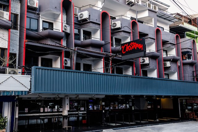 ザ クラスルーム ホテル