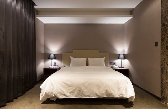 ノーブル ホテル (贵族商务饭店)