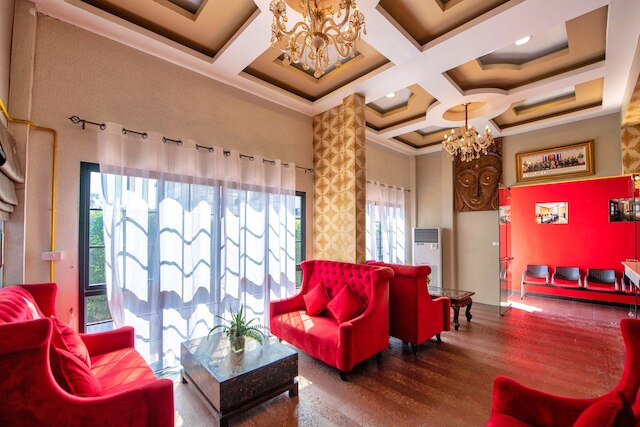 ザ トレイン リゾート