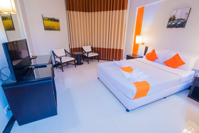 アサワン ホテル