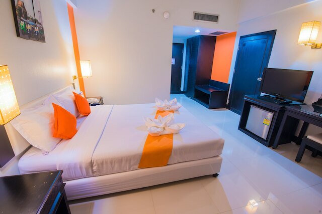 アサワン ホテル