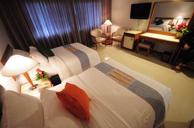 フライデー ホテル