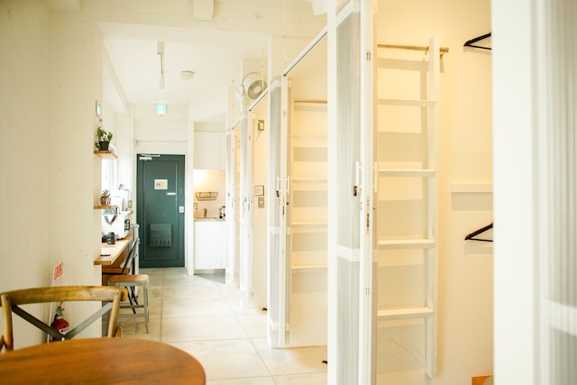 ROUTE - カフェと宿