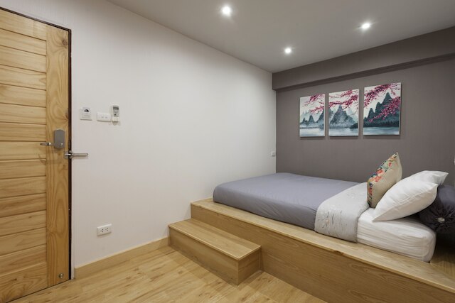 ハイキン リョカン