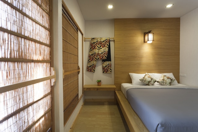 ハイキン リョカン