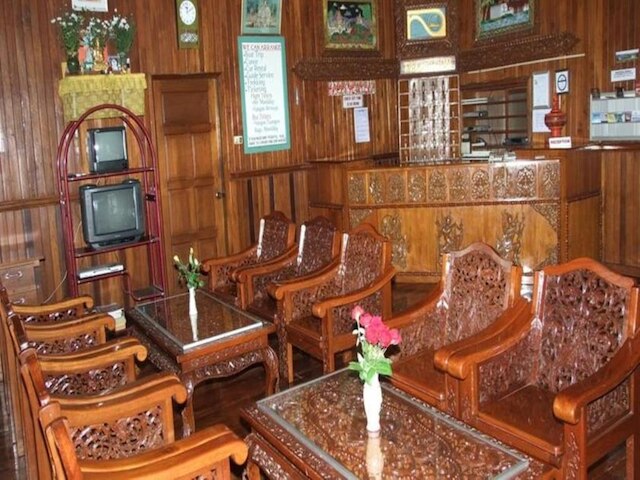 ナンダ ウン ホテル - ホステル