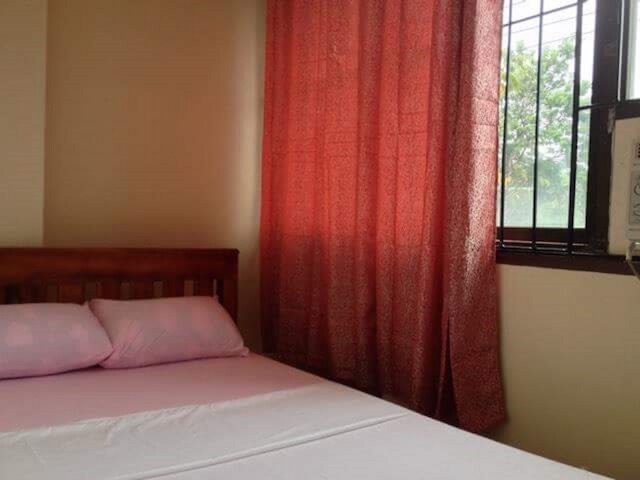 フレンドリーズ ゲストハウス