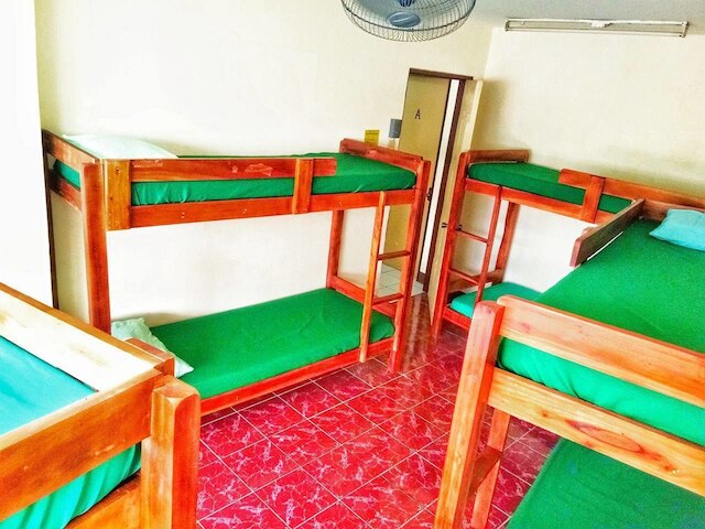 フレンドリーズ ゲストハウス