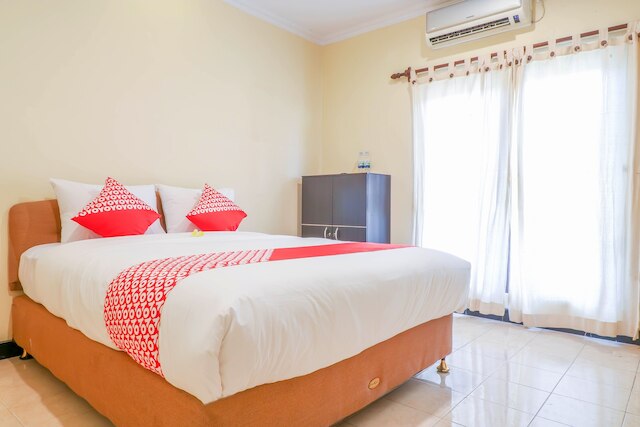 スーパー OYO 1654 マハ バラタ クタ イン