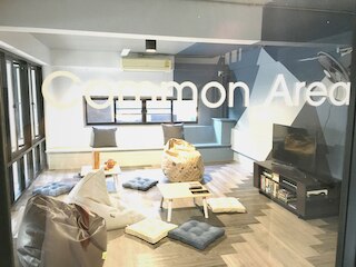 ザ オーガスト ホステル