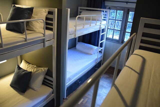 ザ オーガスト ホステル