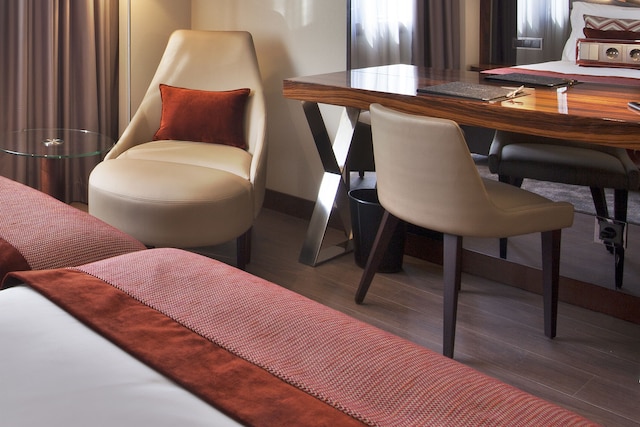 トゥリム マルケス ホテル