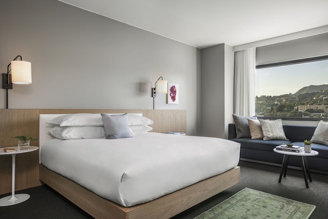 キンプトン エヴァリー ホテル ハリウッド by IHG