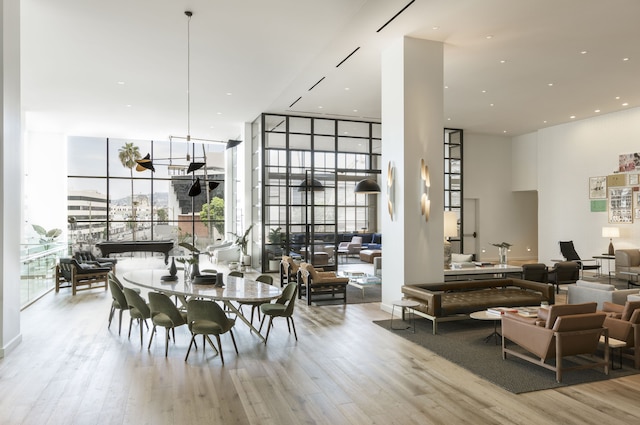 キンプトン エヴァリー ホテル ハリウッド by IHG