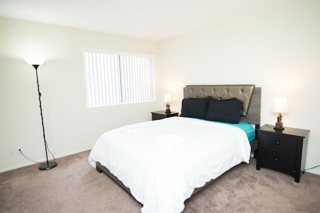 ストラスモア アパートメンツ