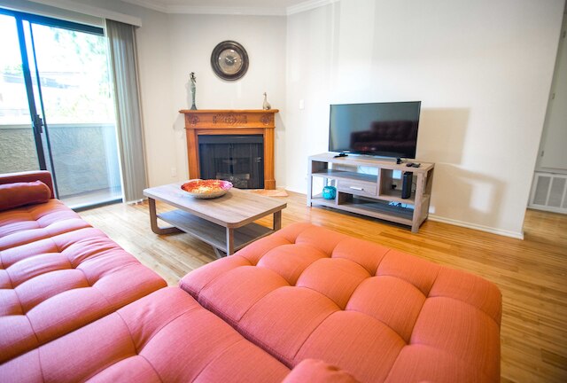 ストラスモア アパートメンツ