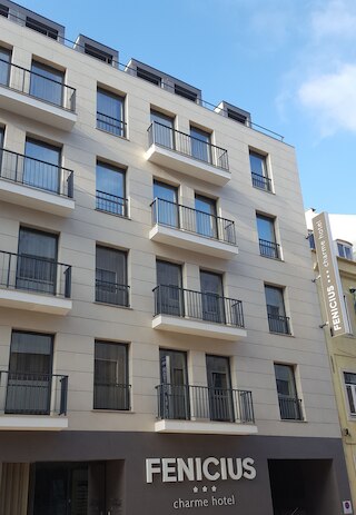 フェニシウス シャルム ホテル