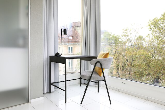 ヌマ チューリッヒ トゥリ