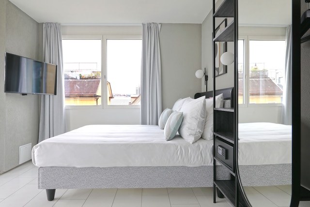 ヌマ チューリッヒ トゥリ