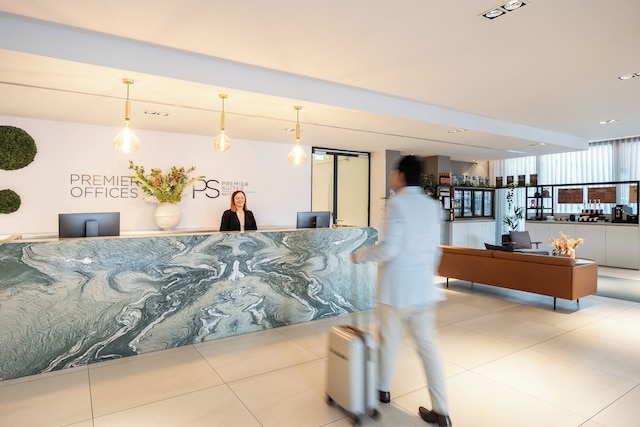 プレミア スイーツ プラス ロッテルダム