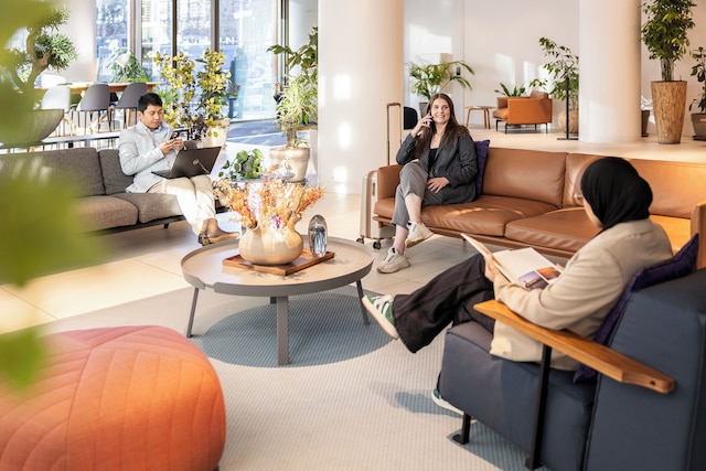 プレミア スイーツ プラス ロッテルダム