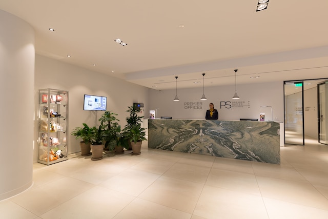 プレミア スイーツ プラス ロッテルダム