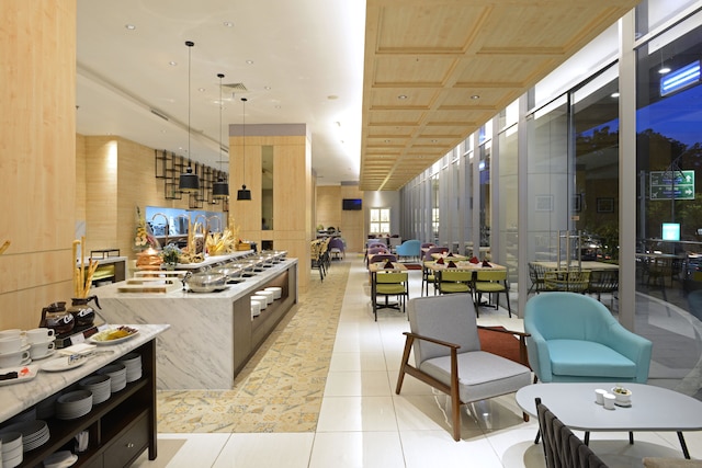 ミッドタウン レジデンス スラバヤ