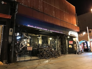 ワールドトレック ダイナー アンド ゲストハウス ピセ