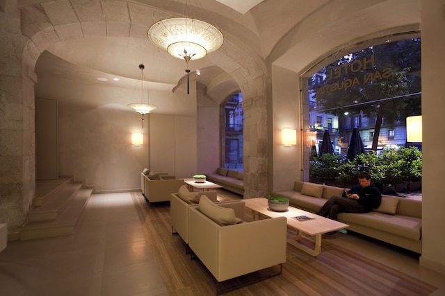 ホテル サント アグスティ