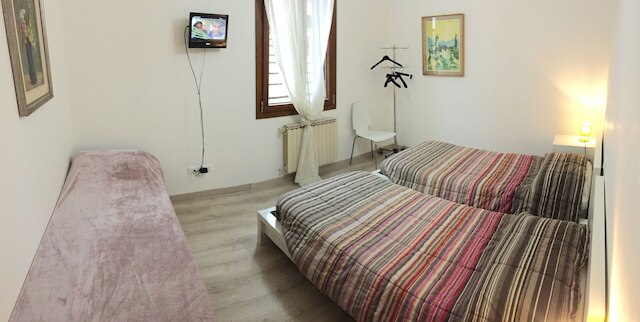 ハリーズ ゲスト ハウス