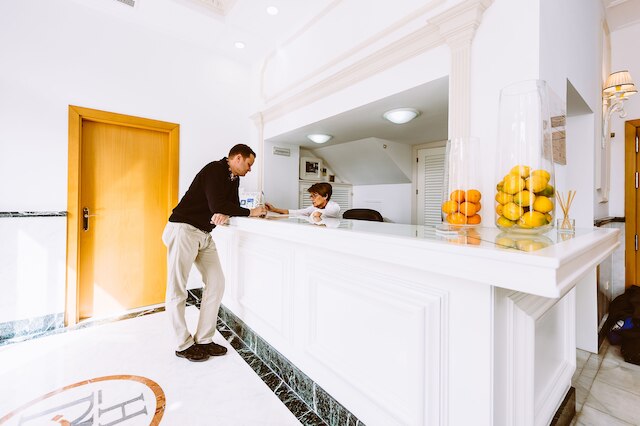 ベーシック ホテル ドニャ マヌエラ