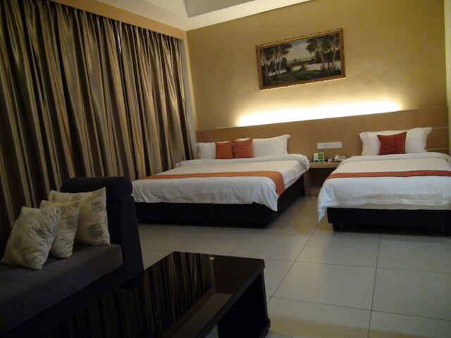 パラゴン ルートン ホテル