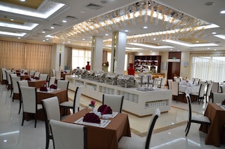 ソリュクス ホテル ニアメ