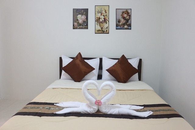 ルアングラット ホテル