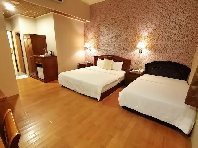 ディバオ モーテル (帝堡商務汽車旅館)