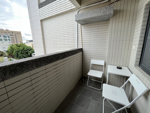 ビッグ ノーズ イン (大鼻旅店)