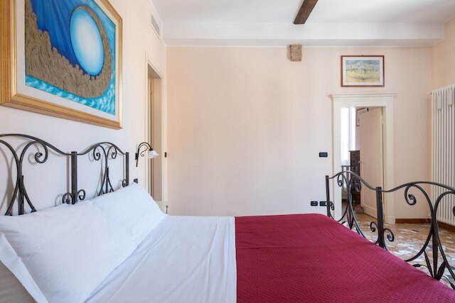 アパルタメント ヴィア ペテローニ