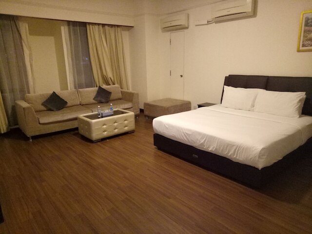 スカイ アパートメント アット タイムズ スクエア