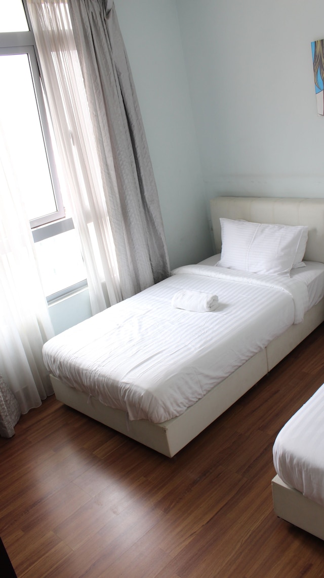 ピースフル サービス スイーツ アット タラゴン プテリ ビンタン