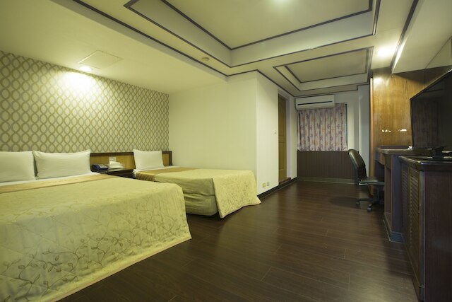 チーフ ホテル (元首經典旅館)