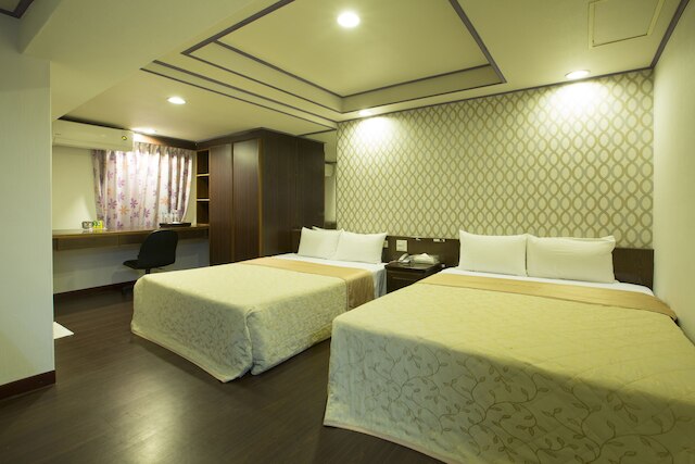 チーフ ホテル (元首經典旅館)