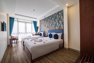 ホリデイ エメラルド ホテル