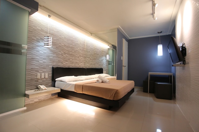 ワン セレナタ ホテル バコール