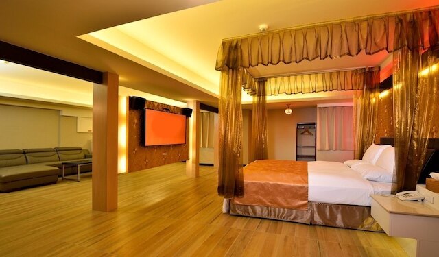 M ガーデン ビジネス ホテル (M 宿汽車旅館)