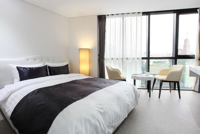 アインス ホテル