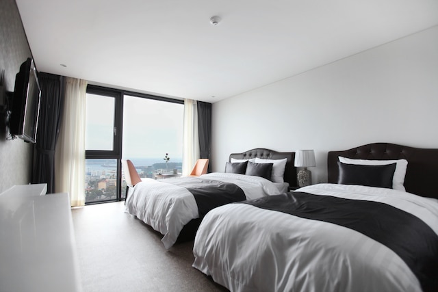 アインス ホテル