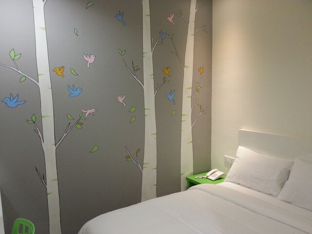 ホテル ストロベリー フィールズ