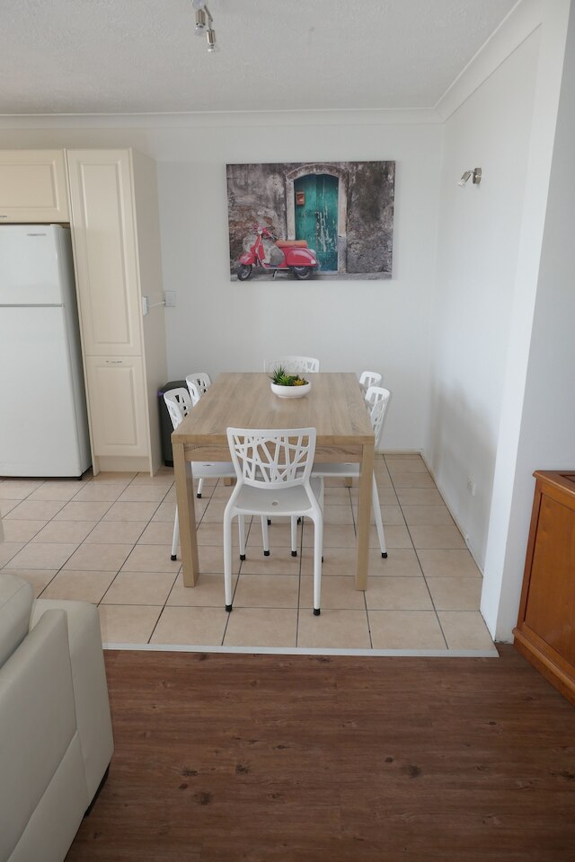 クイーンスレイ アパートメント