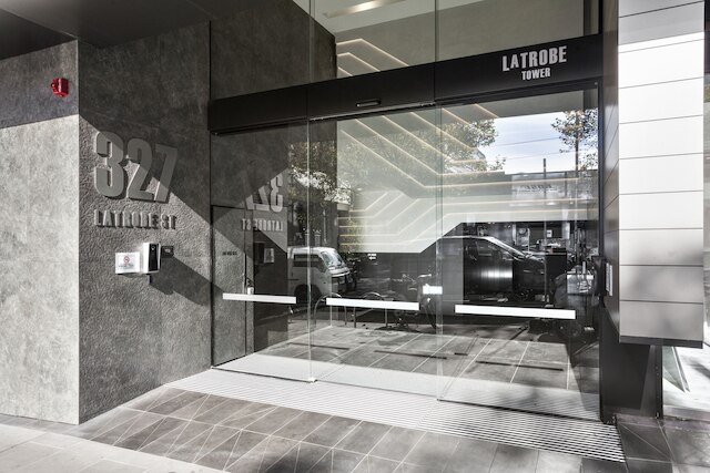 プラチナム シティ サービスド アパートメンツ