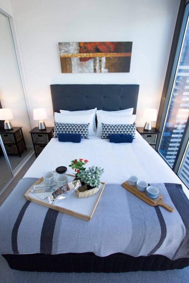 カールソン CBD アパートメンツ